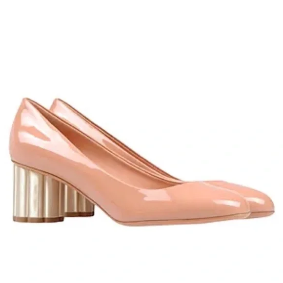 SALVATORE FERRAGAMO Patent Leather Flower Heel Pink Size 5 - Picture 2 of 11